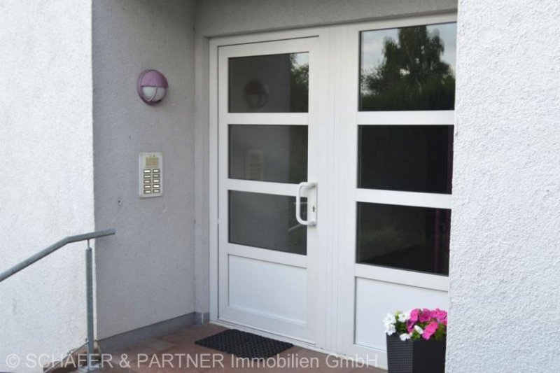 Erbach (Odenwaldkreis) **RESERVIERT** Attraktive 4-Zimmer-Erdgeschosswohnung mit Balkon, Terrasse & Fernblick in Top-Lage von Erbach Wohnung kaufen