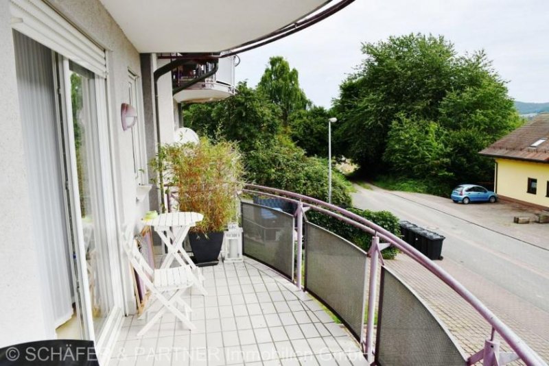 Erbach (Odenwaldkreis) **RESERVIERT** Attraktive 4-Zimmer-Erdgeschosswohnung mit Balkon, Terrasse & Fernblick in Top-Lage von Erbach Wohnung kaufen