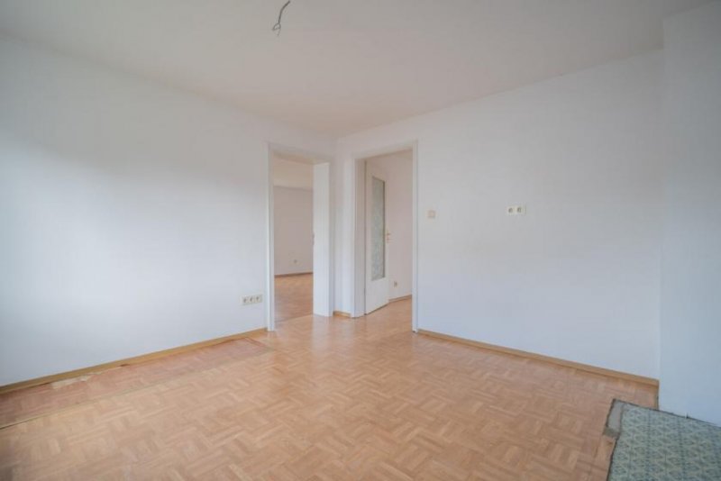 Dieburg DIETZ: EFH im ruhigen Wohngebiet von Dieburg mit Garage, Freisitz und Garten auf 755 m² Grundstück Haus kaufen