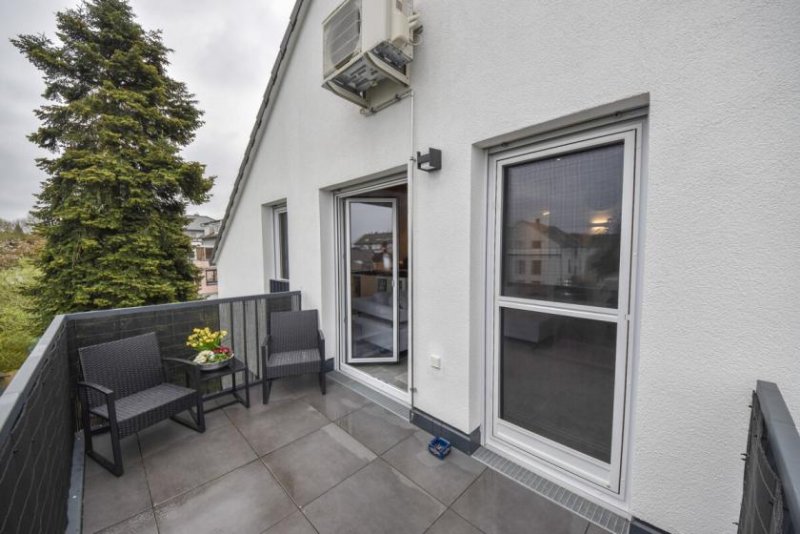 Dieburg DIETZ: Moderne 3-Zimmer-Wohnung in Dieburg! mit 2 Tiefgaragenstellplätzen und sonnigem Balkon! Wohnung kaufen
