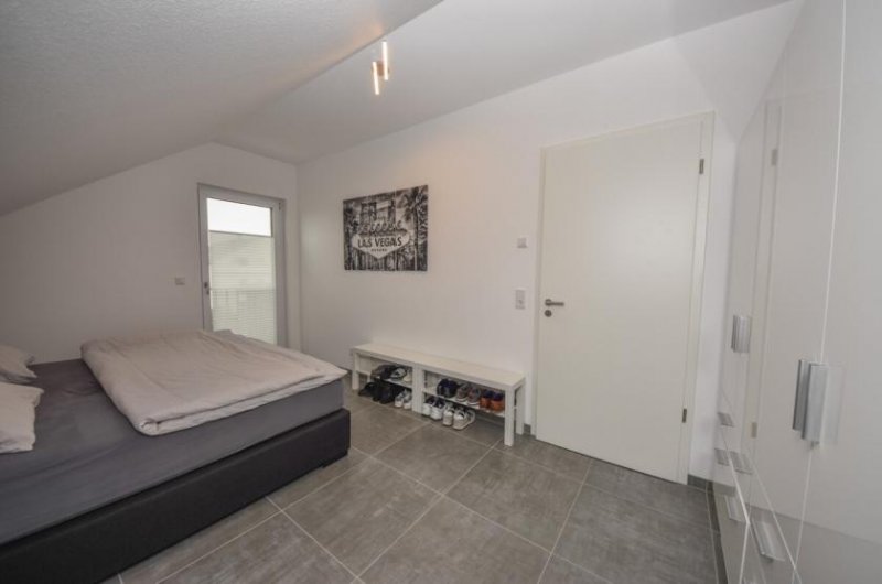 Dieburg DIETZ: Moderne 3-Zimmer-Wohnung in Dieburg! mit 2 Tiefgaragenstellplätzen und sonnigem Balkon! Wohnung kaufen