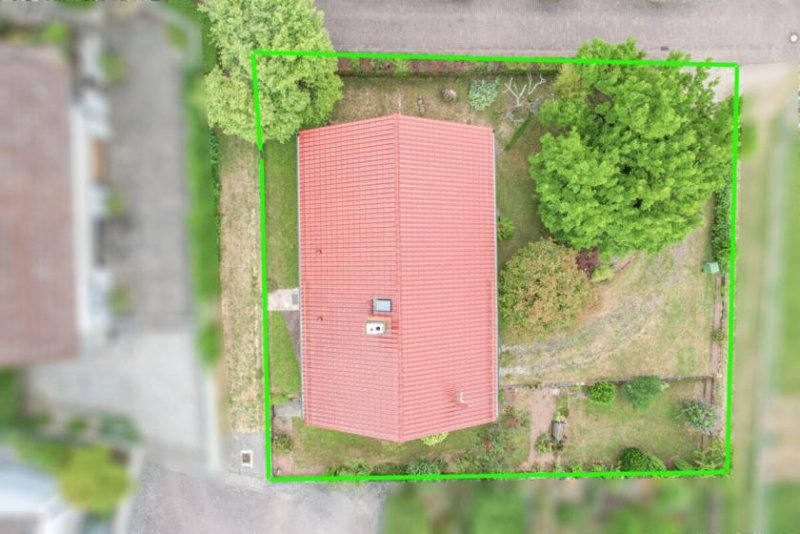 Groß-Umstadt DIETZ: Gepflegter Bungalow mit Garten, Garage und Keller in herrlicher Lage von Wiebelsbach! Haus kaufen