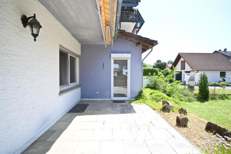 Babenhausen DIETZ: Gut geschnittenes 2-Familienhaus mit Garten, Garage und Nebengebäude in Babenhausen Langstadt Haus kaufen