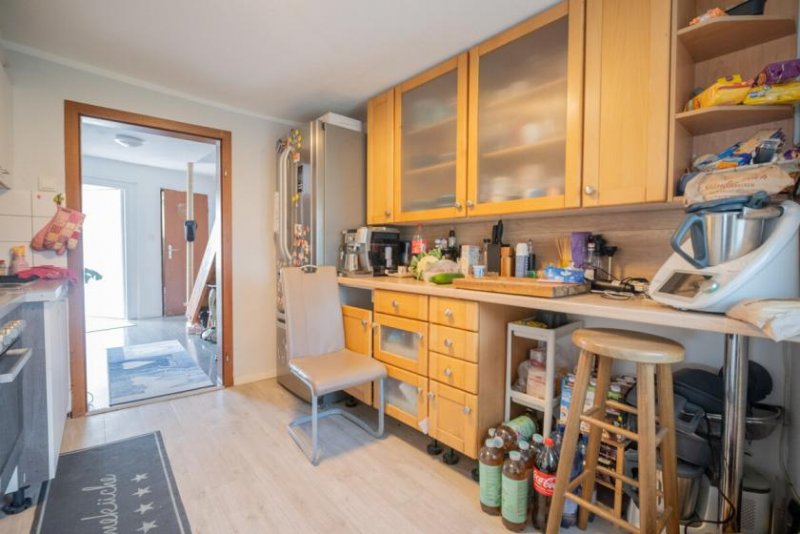Schaafheim DIETZ: Einfamilienhaus mit Innenhof, kleinem Nebengebäude und Garage in Schaafheim - Radheim. Haus kaufen