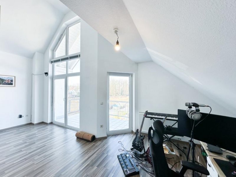 Schaafheim DIETZ: Lichtdurchflutete 4,5 Zimmer-Maisonette große Dachloggia - Galerie - Garage - Stellplatz Wohnung kaufen