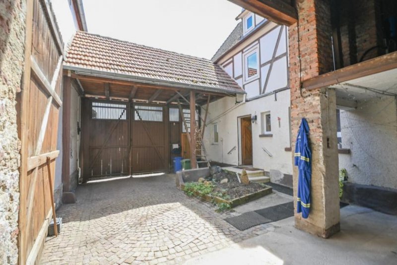 Schaafheim DIETZ: Modernisiertes Fachwerkhaus mit Nebengebäude - PV mit Speicher - in Schaafheim OT Mosbach! Haus kaufen
