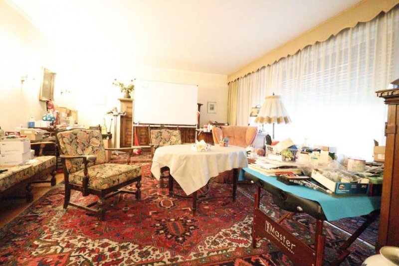 Wiesbaden WRS Immobilien - käuferprovisionsfrei - Wiesbaden-Bierstadt - Villa in ruhiger bevorzugter Wohnlage Haus kaufen