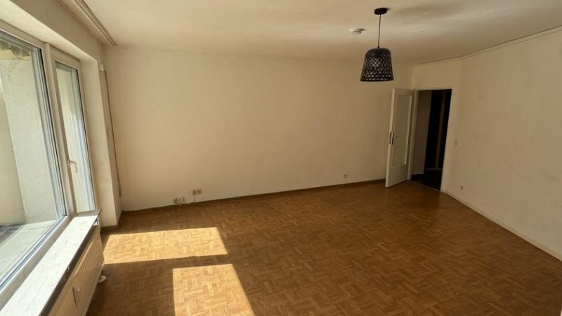 Wiesbaden Mitten im Leben, fern vom Lärm – Sonniges Wohnen mit grünem Ausblick Wohnung kaufen