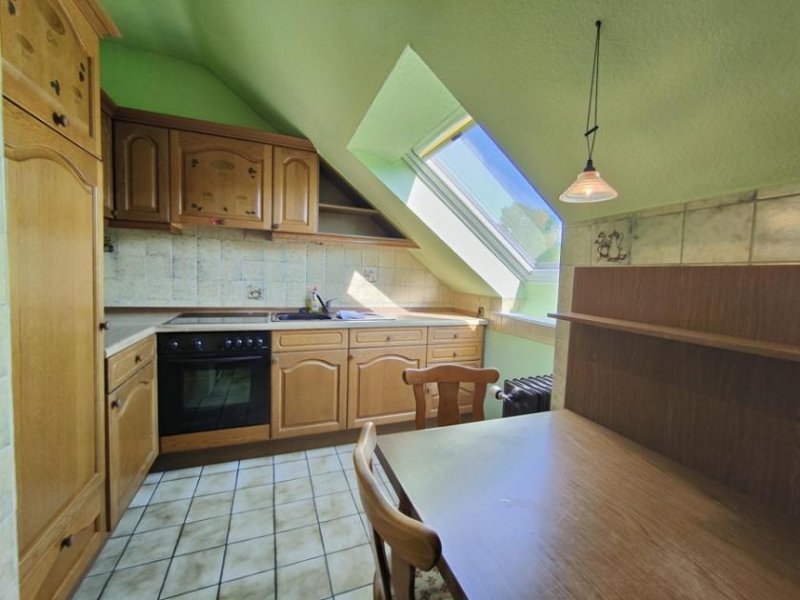 Taunusstein Gepflegte 2,5-Zimmer-ETW, großer Balkon, herrliche Aussicht, Garage, freigestellt, Taunusstein-Wehen Wohnung kaufen