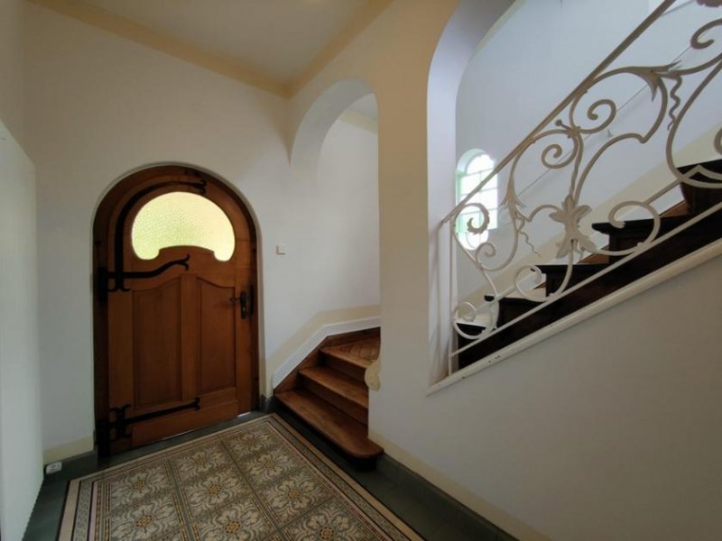 Bad Schwalbach Jugendstil-Villa mit 5 Wohneinheiten, Garten, Garage & Stellplatz in ruhiger Lage von Bad Schwalbach Haus kaufen