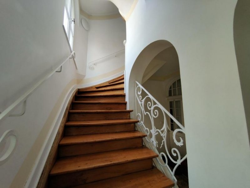 Bad Schwalbach Jugendstil-Villa mit 5 Wohneinheiten, Garten, Garage & Stellplatz in ruhiger Lage von Bad Schwalbach Haus kaufen