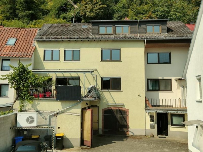 Eltville am Rhein Ehemaliges Weingut mit außergewöhnlichem Platzangebot und vielseitigen Möglichkeiten Haus kaufen