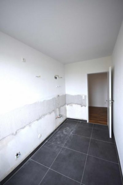 Rüsselsheim Komplett hochwertig renovierte 3,5-Zimmer-Eigentumswohnung in Rüsselsheim Wohnung kaufen