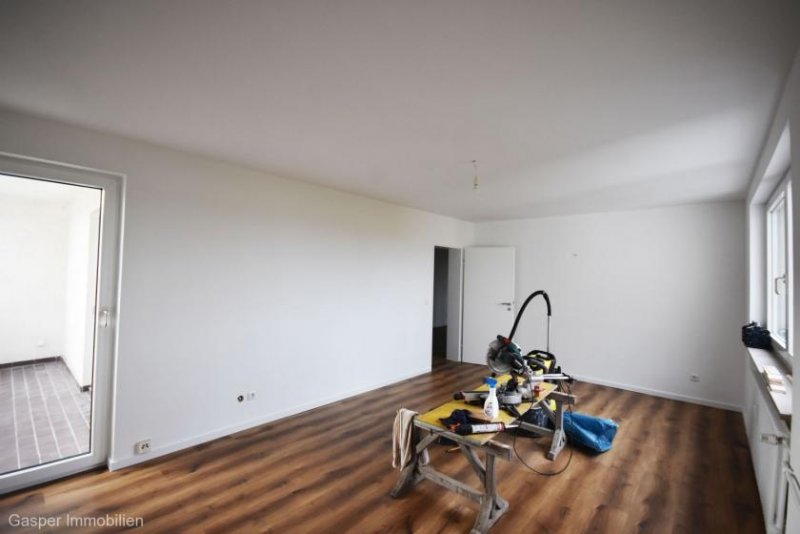 Rüsselsheim Komplett hochwertig renovierte 3,5-Zimmer-Eigentumswohnung in Rüsselsheim Wohnung kaufen