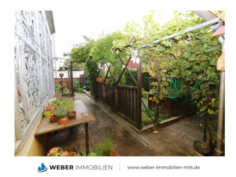 Flörsheim am Main 1-2 Generationenhaus mit SONNEN-Garten in RUHIGER Seitenstraße von WEILBACH Haus kaufen