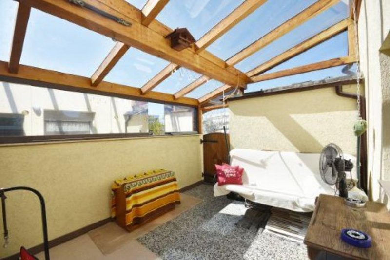 Kelsterbach Gepflegtes Einfamilienhaus in Bahnhofsnähe – gemütlich & einladend! Haus kaufen