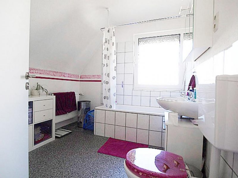 Raunheim Gemütliche 2-Zimmer Dachgeschosswohnung in kleiner Wohneinheit Wohnung kaufen