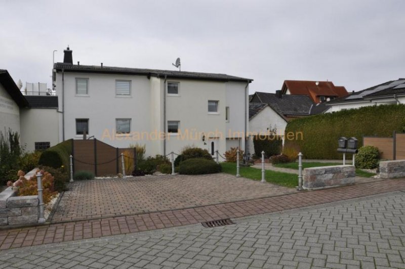 Hünstetten Attraktives Mehrfamilienhaus mit 6 Wohneinheiten als Kapital-Anlageobjekt in Hünstetten! Gewerbe kaufen