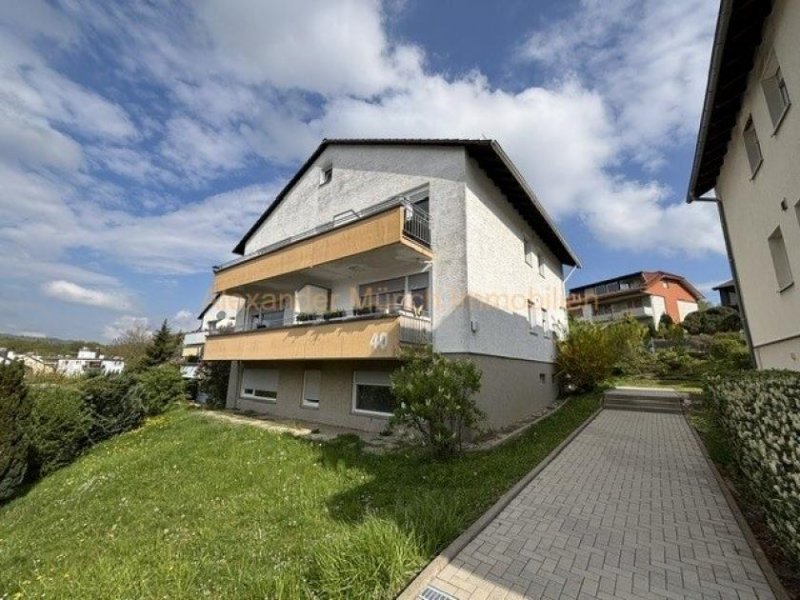 Niedernhausen Kapitalanlage-Attraktives Mehrfamilienhaus mit 5 Wohneinheiten in gefragter Wohnlage von Niedernhausen! Haus kaufen