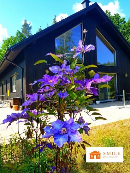 Karlstadt Hier trifft die Moderne auf die Tradition! Tolle Haus in herrlicher Naturlandschaft, 30 Minuten von Karlstad Haus kaufen