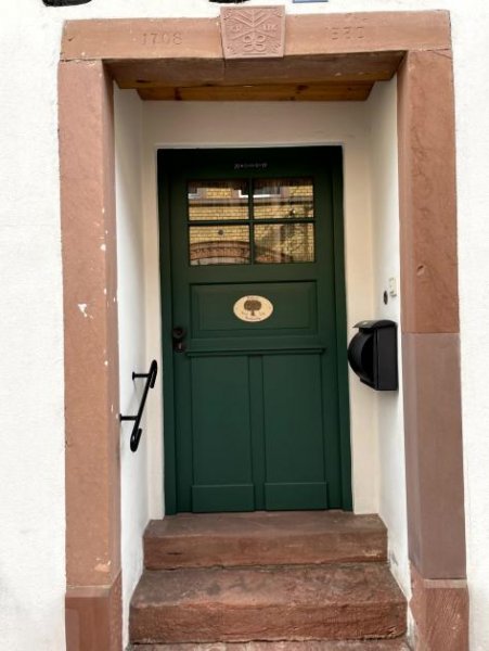 Hattersheim am Main Charmante Hofreite in idyllischer und zentraler Wohnlage Haus kaufen