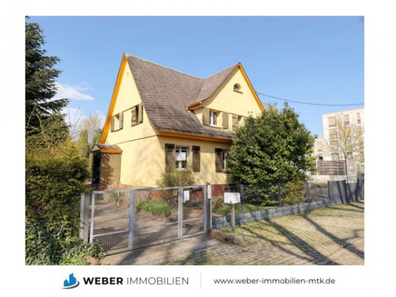 Hattersheim am Main ZWEI Doppelhaushälften auf RIESIGEM SONNEN-Grundstück in ZENTRALER Lage Haus kaufen