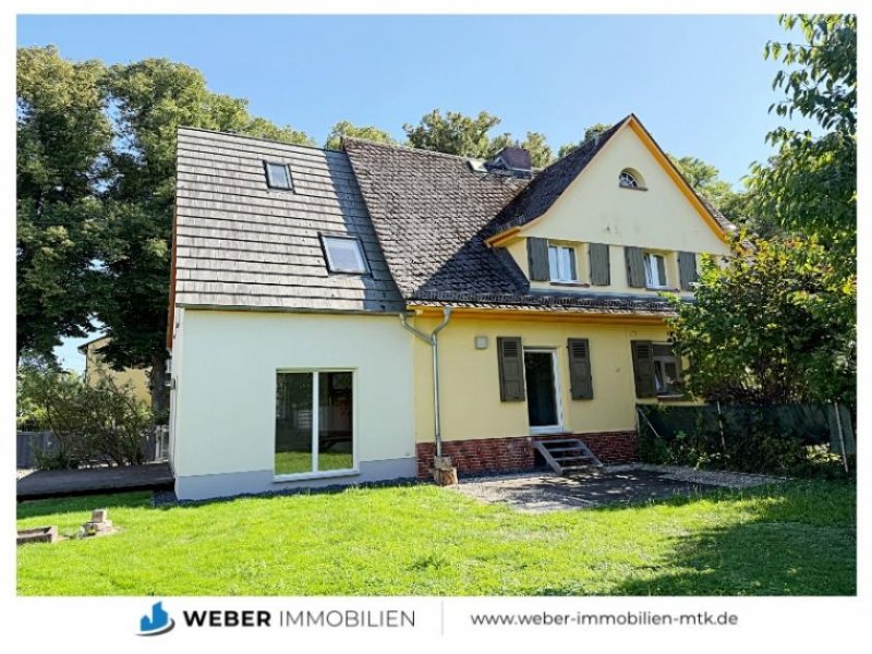 Hattersheim am Main ZWEI Doppelhaushälften auf RIESIGEM SONNEN-Grundstück in ZENTRALER Lage Haus kaufen