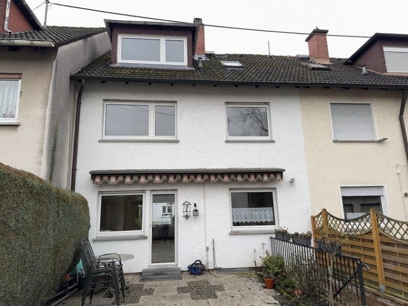 Frankfurt am Main Großzügiges Reihenhaus mit viel Platz – ideal für Familien! Haus kaufen