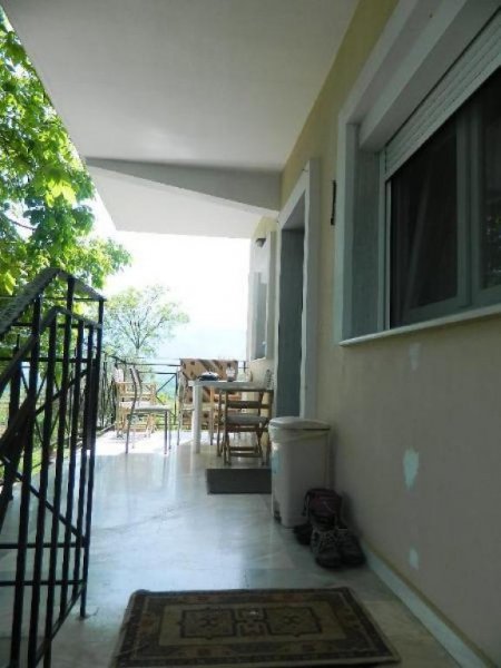 Drama - Piges Wunderschönes vollmöbliertes Einfamilienhaus im Landkreis Drama im Ort Piges mit 112 qm Wohnfläche und 3.000 qm Grundstück .