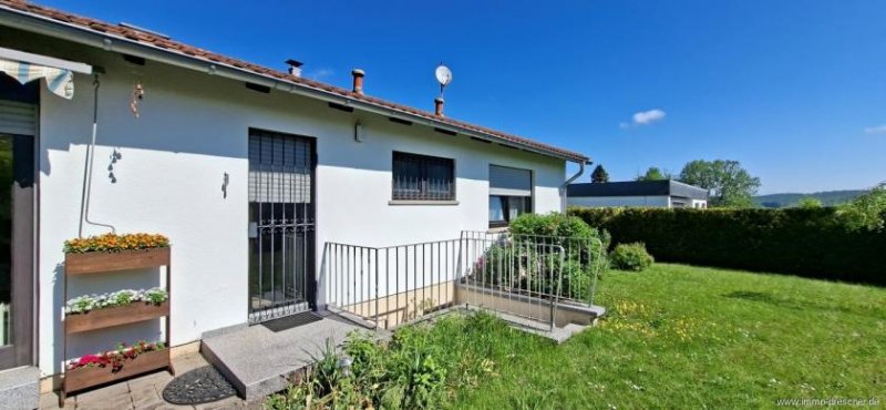 Saarbrücken Charmantes, freistehendes Einfamilienhaus mit schönem Grundstück Haus kaufen