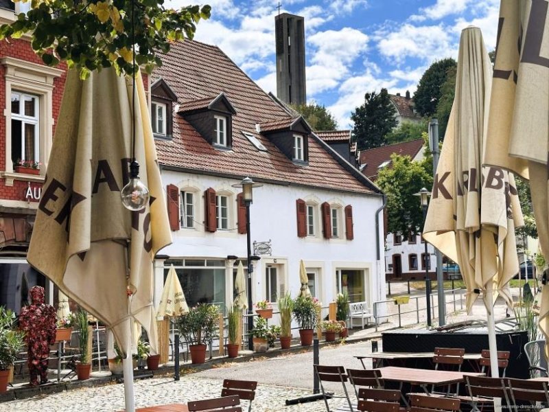 Saarbrücken Großzügige 3 ZKB Wohnung mit Garage direkt am St. Arnualer Markt Wohnung kaufen