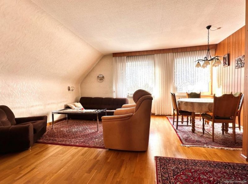 Saarbrücken Gepflegtes Zweifamilienhaus mit Garage und Garten in Schafbrücke Haus kaufen