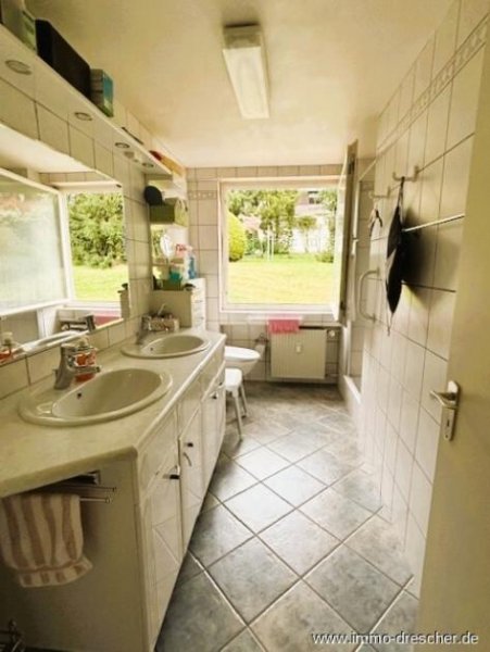 Saarbrücken Ihre hochwertige 3 - 4 Zimmer Wohnung mit 2 Balkons und Einzelgarage am Rotenbühl Wohnung kaufen