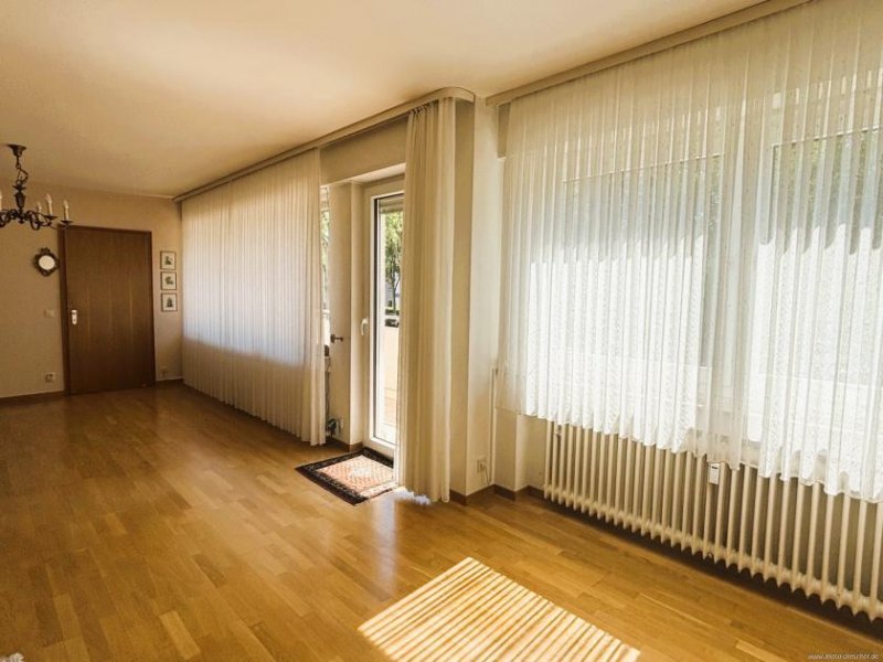 Saarbrücken Ihre hochwertige 3 - 4 Zimmer Wohnung mit 2 Balkons und Einzelgarage am Rotenbühl Wohnung kaufen