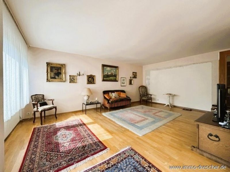 Saarbrücken Ihre hochwertige 3 - 4 Zimmer Wohnung mit 2 Balkons und Einzelgarage am Rotenbühl Wohnung kaufen