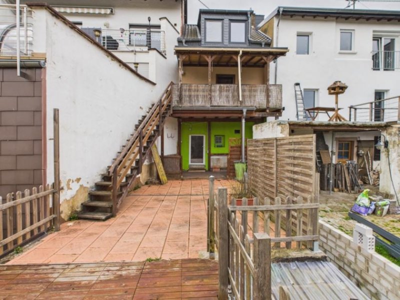 Saarbrücken Ein Ort zum Bleiben – saniertes Einfamilienhaus mit großem Garten in Altenkessel! Haus kaufen