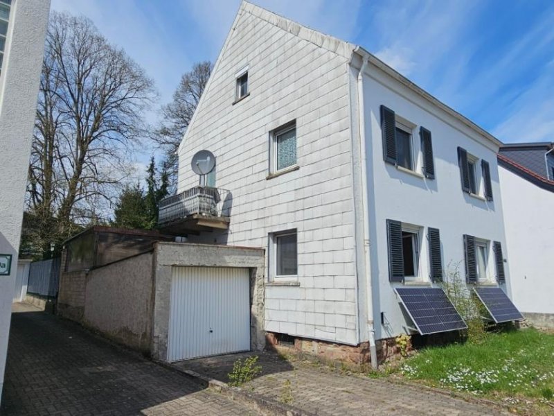 St. Ingbert Freistehendes 1–2 Familienhaus mit Potenzial für Handwerker in ruhiger Wohnlage von St. Ingbert Haus kaufen