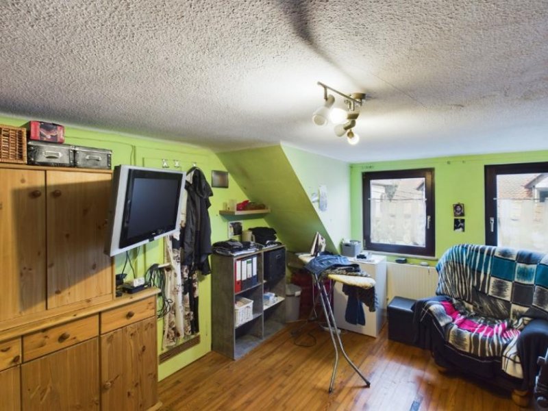 Gersheim Einfamilienhaus in Gersheim mit 140 m² Wohnfläche und in einer sehr ruhigen Lage! Haus kaufen