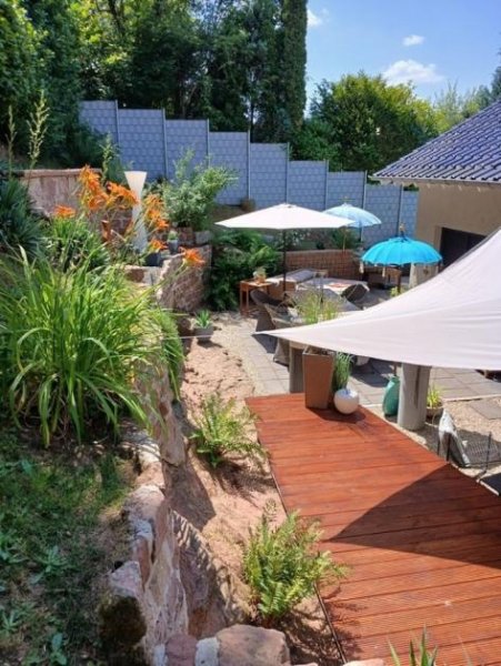 Zweibrücken Modernisierte Doppelhaushälfte mit Südgarten, Pool und hochwertiger Ausstattung (AW165-1) Haus kaufen