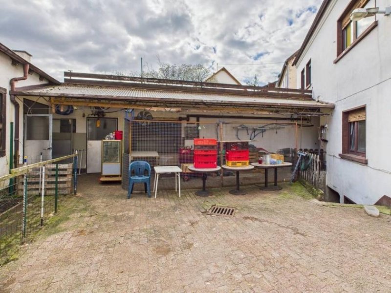 Neunkirchen Leben & Arbeiten unter einem Dach – vielseitiges Einfamilienhaus mit Gewerbefläche in Neunkirchen! Haus kaufen