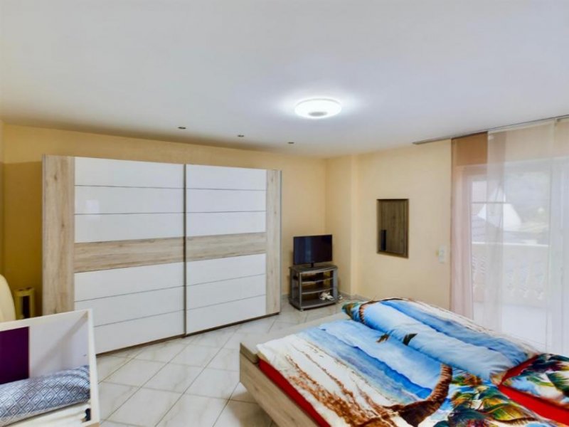 Ottweiler Architektonisches Meisterwerk in Ottweiler – Exklusive Villa mit 9 Zimmern & 200 m² Wohntraum! Haus kaufen