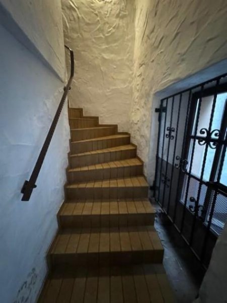 Ottweiler Zinshaus - Lokal mit zus. 4 WE an besonderer Lage - KAPITALANLAGE - sichere Rendite! Denkmal! Haus kaufen