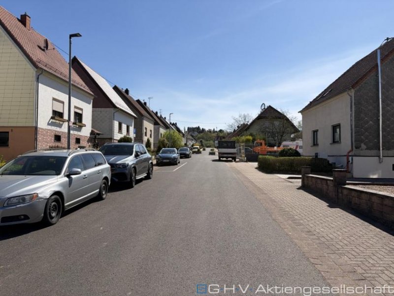 Schiffweiler RESERVIERT: gepflegtes 2 FH ist guter Lage STENNWEILER Haus kaufen