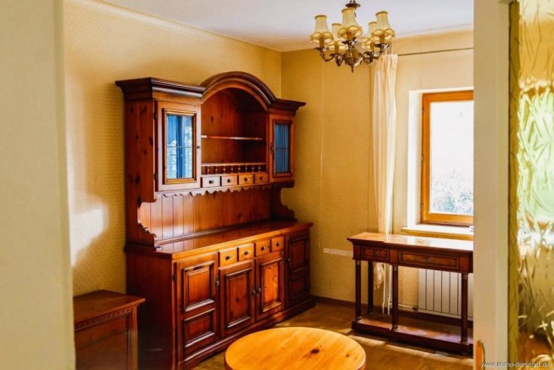 Merchweiler Tolles Einfamilienhaus mit gehobener Ausstattung und großem Grundstück. Haus kaufen