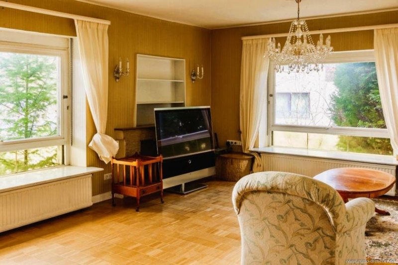 Merchweiler Tolles Einfamilienhaus mit gehobener Ausstattung und großem Grundstück. Haus kaufen