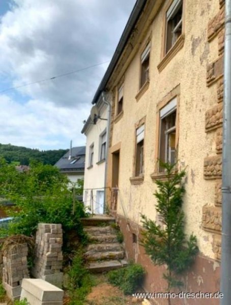 Nonnweiler Erwecke mich aus dem Dornröschenschlaf!
Reihenhaus in Kastel zur Sanierung Haus kaufen