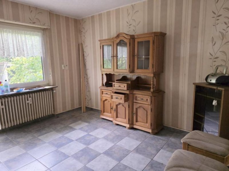 Pirmasens ObjNr:19384 - Freistehendes Zweifamilienhaus mit großem Garten Haus kaufen