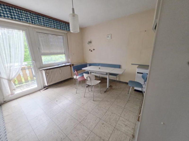 Pirmasens ObjNr:19384 - Freistehendes Zweifamilienhaus mit großem Garten Haus kaufen