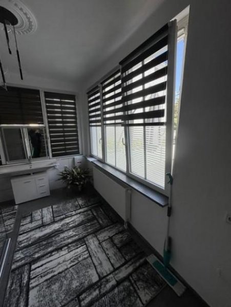 Pirmasens ZFH - mit 2 modernen Wohnungen - WG oder Mehrgenerationenhaus oder Leben und Arbeiten an einem Ort! Haus kaufen