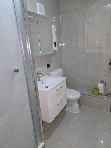Ludwigshafen am Rhein AUFGEPASST! SCHÖNE, GEPFLEGTE 2 ZKB - ETW MIT TG-STELLPLATZ UND BALKON IN LU.-MITTE! Wohnung kaufen